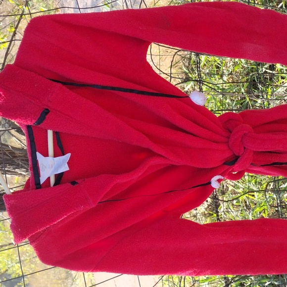 Robe - Picture 3 of 8